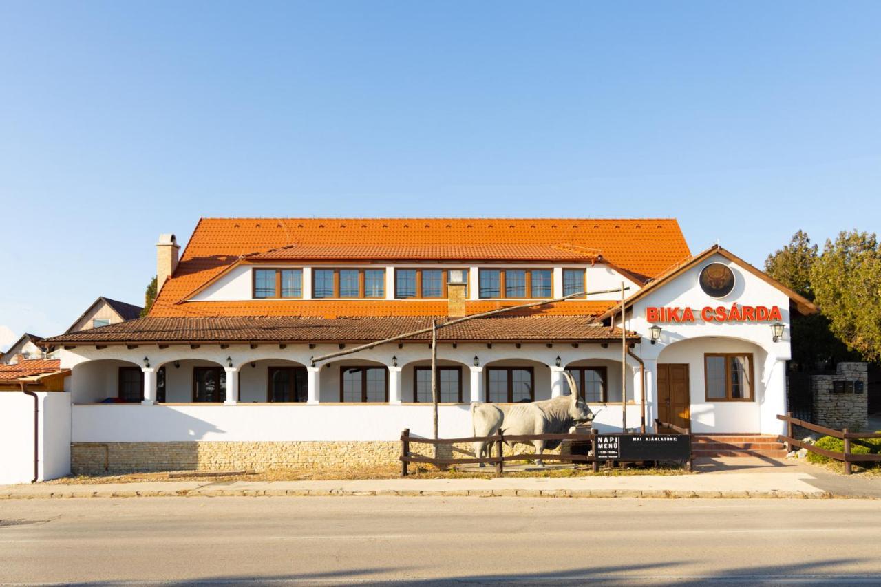 Oereghegyi Bika Panzio Szekesfehervar Exterior foto